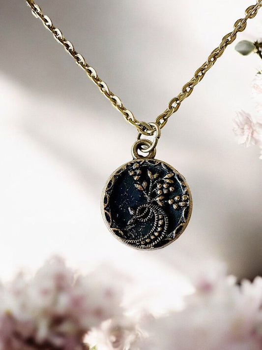 Victorian Era - Button Necklace, black flowering pattern