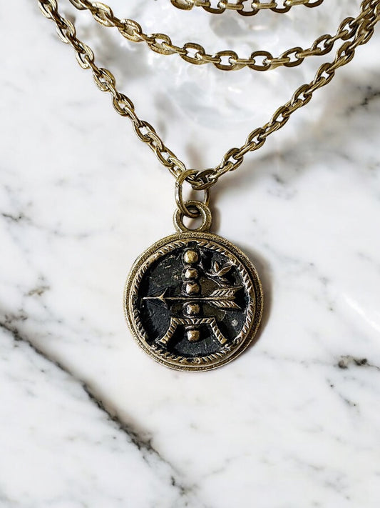 Victorian Era - Button Necklace, arrow design