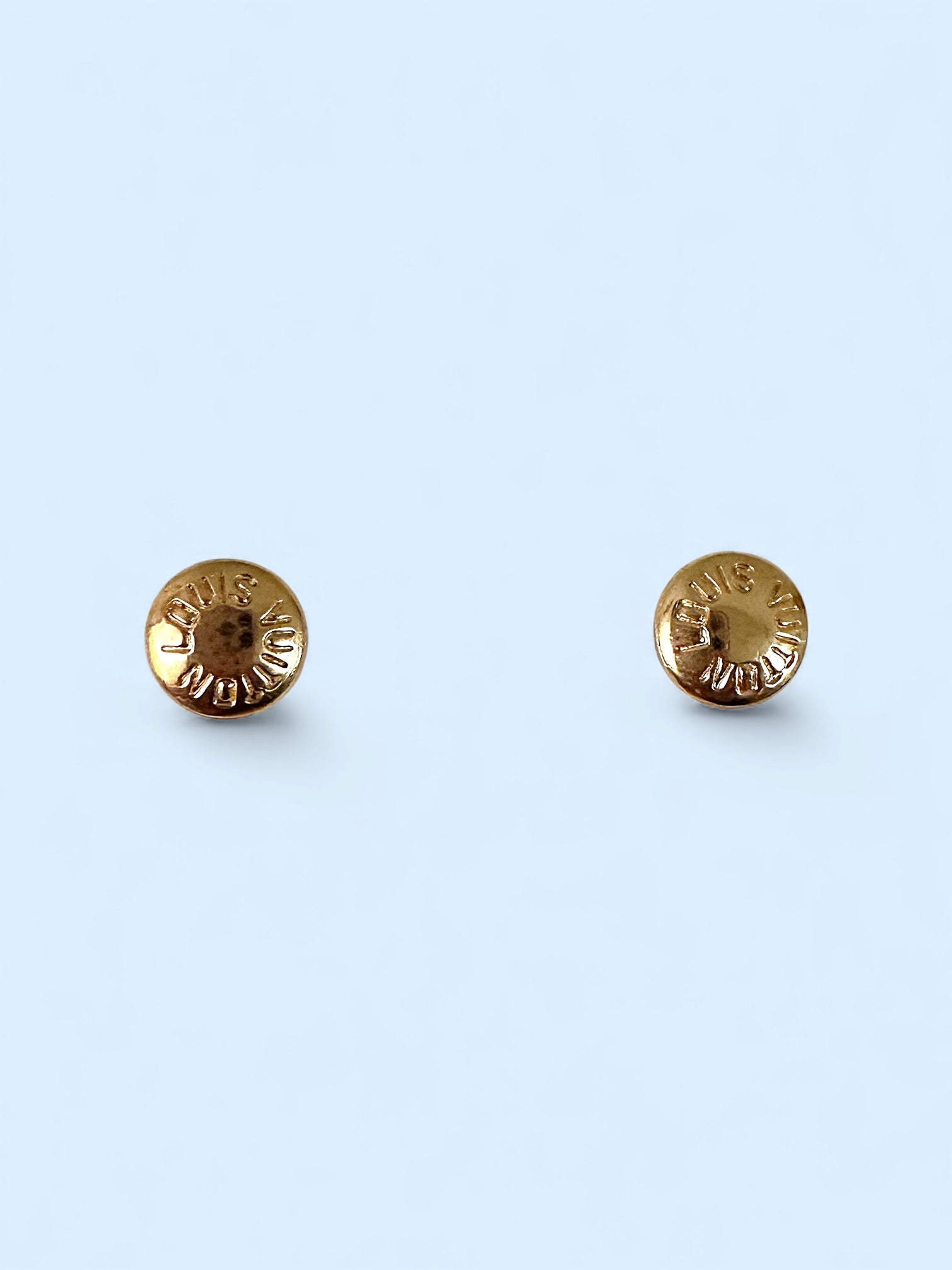 Louis Vuitton Buttons and Locks – Fancy Free Buttonry