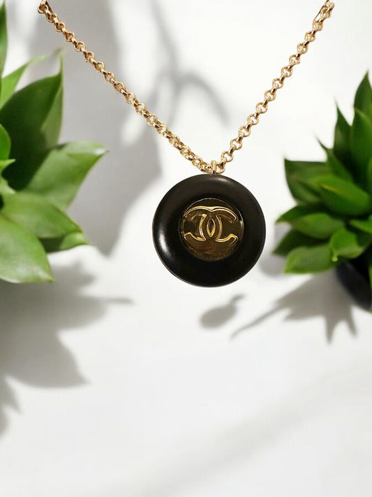 Designer Black Button Necklace with Delicated Gold-filled Chain