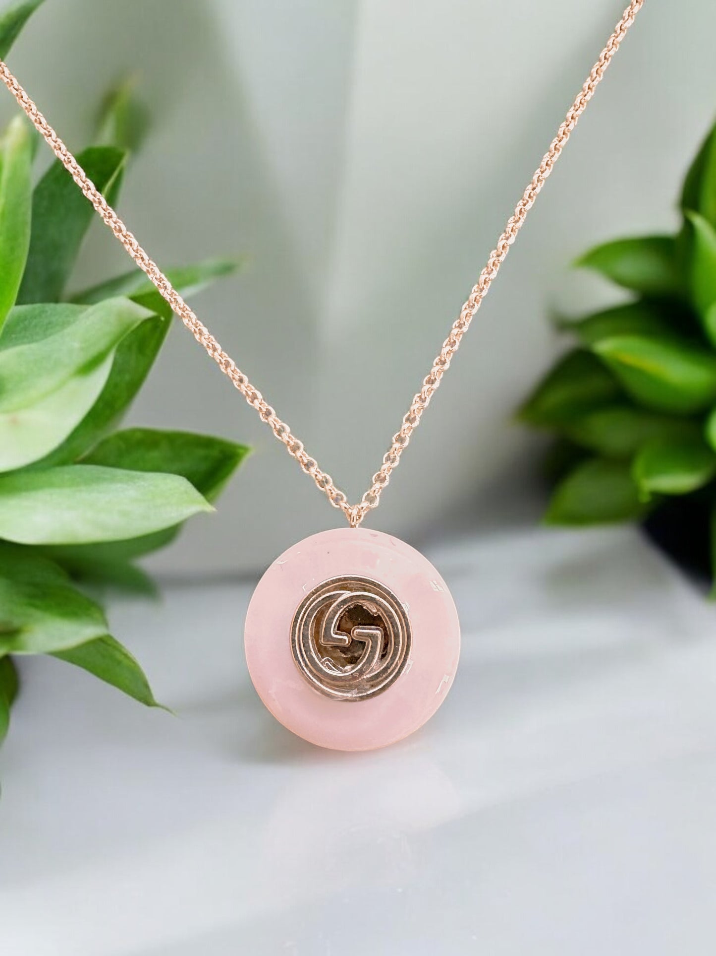 Luxury Designer Soft Pink Gucci Button Necklace